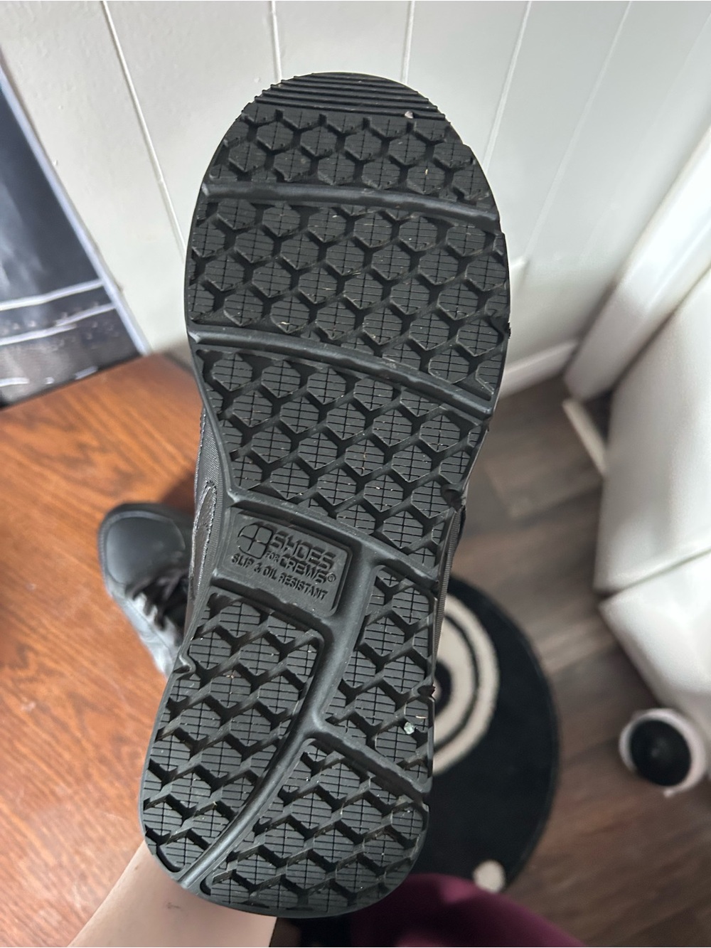 black non slip shoes - Picture 4 of 4